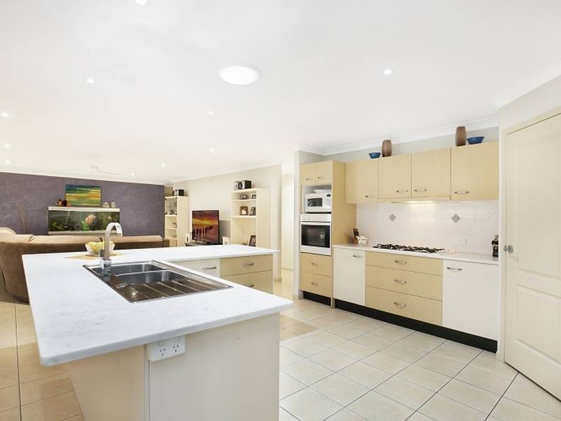 16 Picton Crescent, Narangba QLD 4504