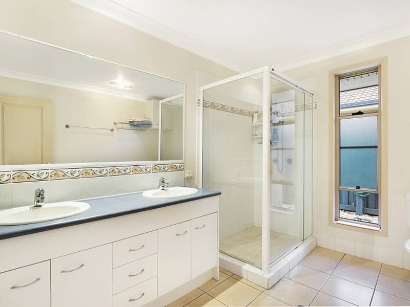 16 Picton Crescent, Narangba QLD 4504