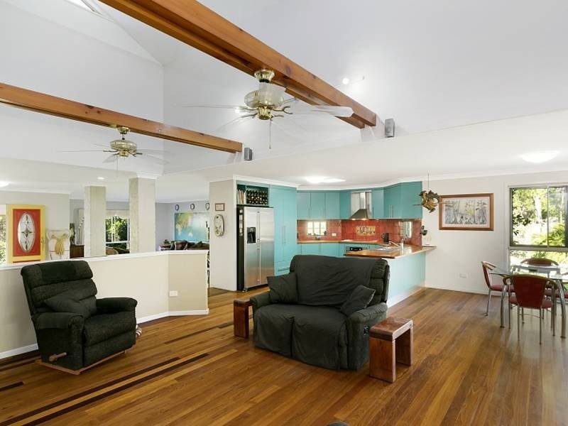23-27 Kirrang Drive, Elimbah QLD 4516