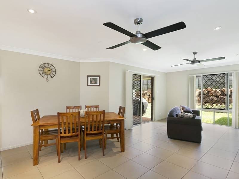 5 Nicholas Close, Narangba QLD 4504