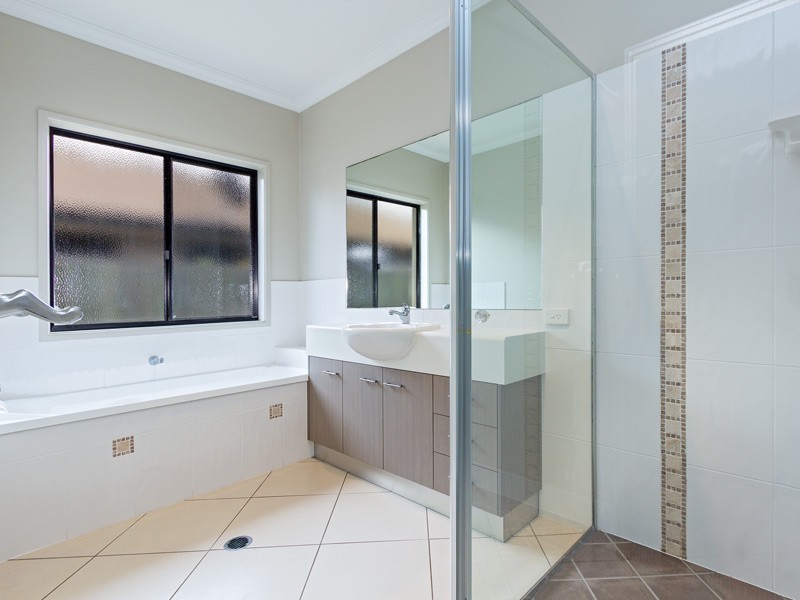 16 Moorhen Court, Narangba QLD 4504
