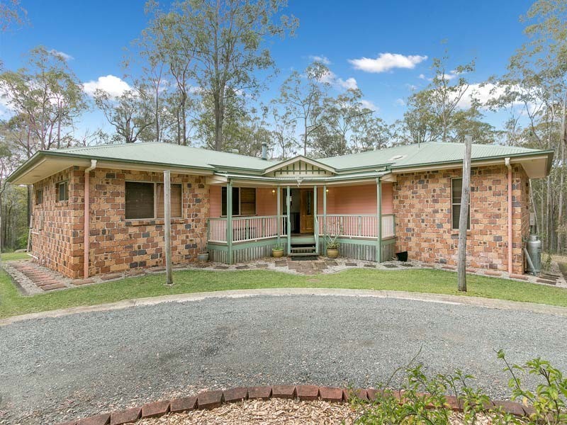 92 Parklands Court, Kurwongbah QLD 4503