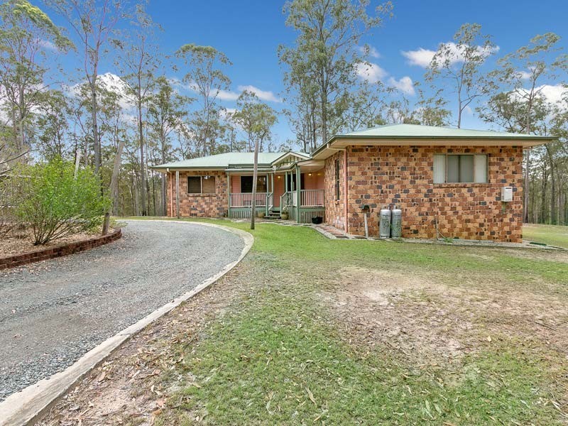 92 Parklands Court, Kurwongbah QLD 4503