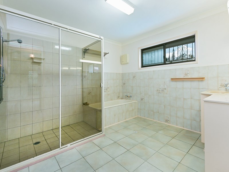 34 Marsh Street, Narangba QLD 4504
