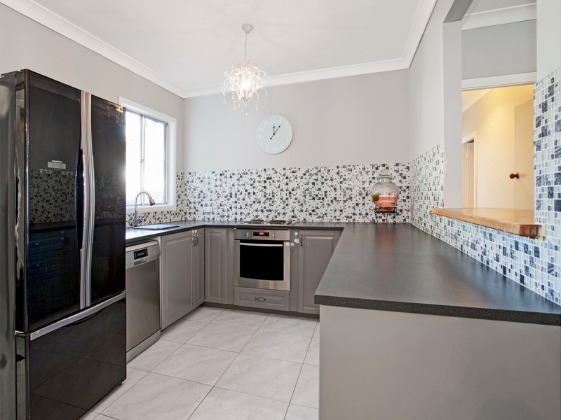 23 Kapooka Avenue, Dapto NSW 2530