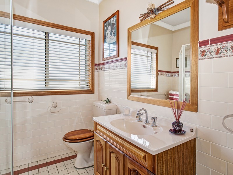 108 Panorama Drive, Farmborough Heights NSW 2526