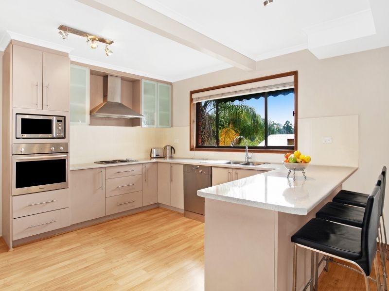 11 Spring Street, Mount Keira NSW 2500