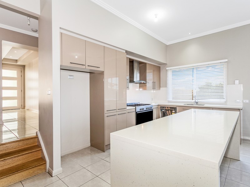 5 Mahogany Way, Woonona NSW 2517