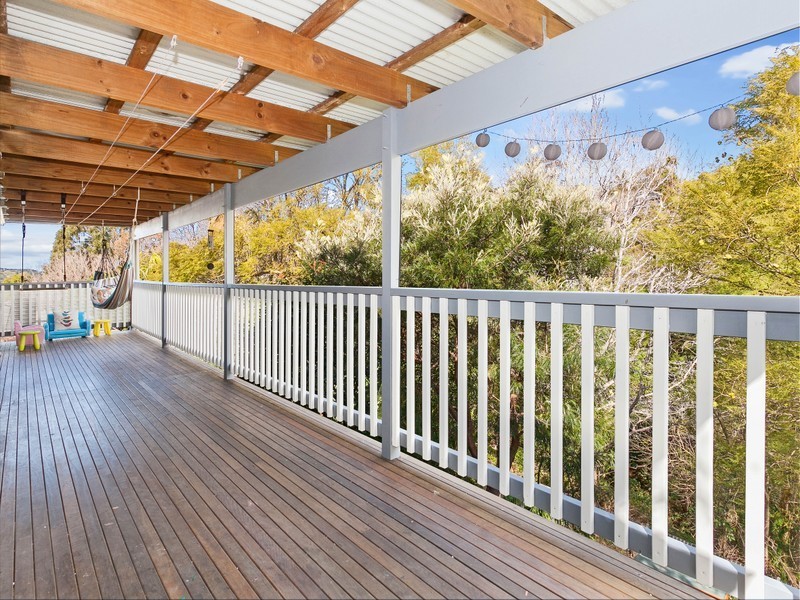 55 Stanley Avenue, Farmborough Heights NSW 2526