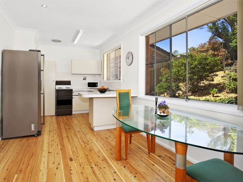 53 Iola Avenue, Farmborough Heights NSW 2526