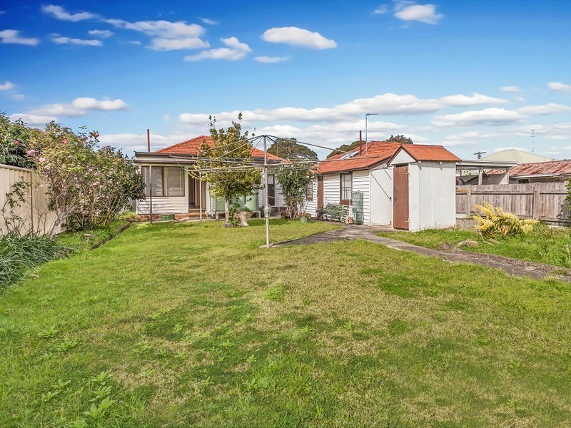 26 Storey Street, Fairy Meadow NSW 2519