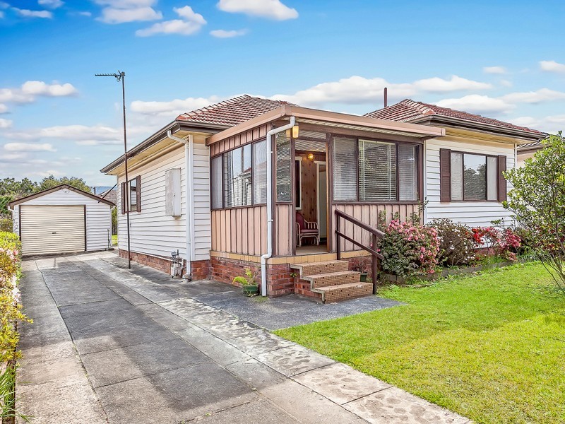 26 Storey Street, Fairy Meadow NSW 2519