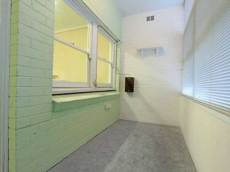 Unit 2/387 Crown Street, Wollongong NSW 2500