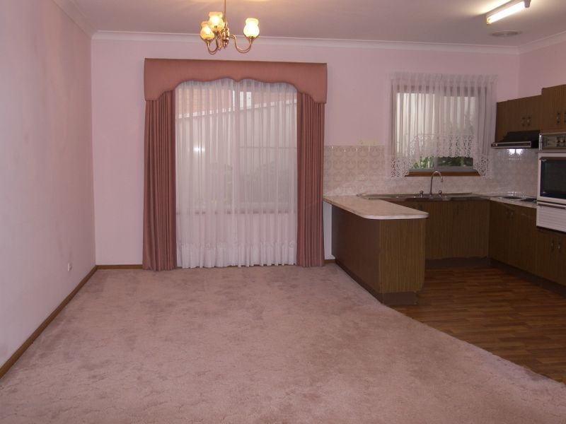 13 White Place, Figtree NSW 2525