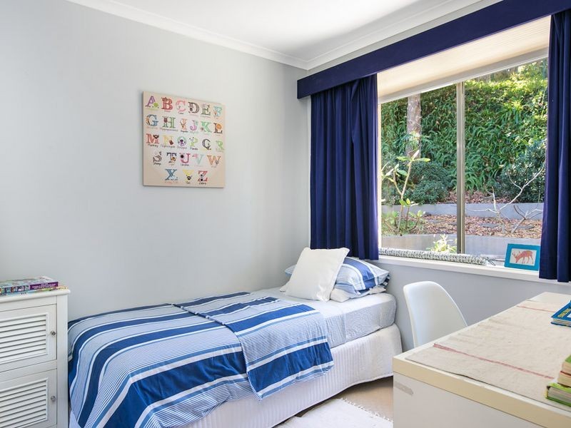 2 Medway Drive, Mount Keira NSW 2500