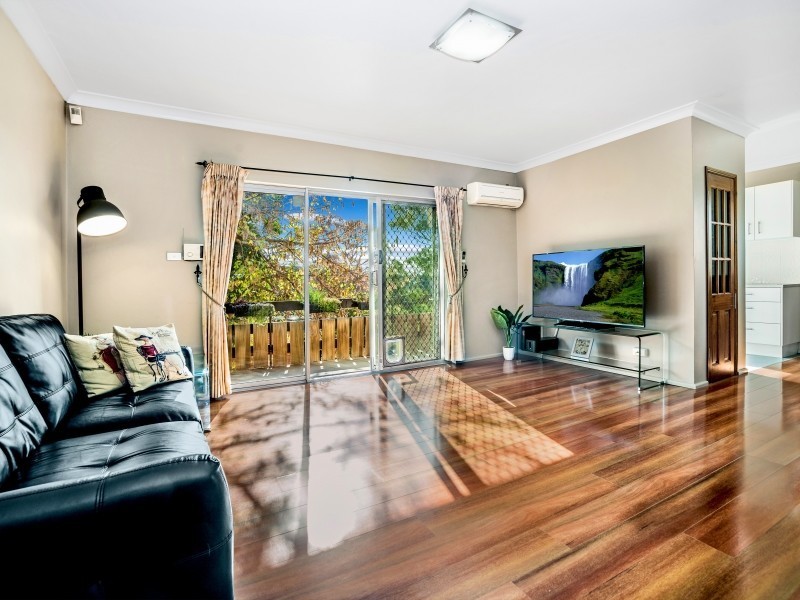 4/11 Zelang Avenue, Figtree NSW 2525