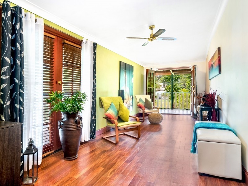 1 Kirkwood Place, Mount Kembla NSW 2526