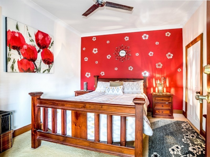 1 Kirkwood Place, Mount Kembla NSW 2526