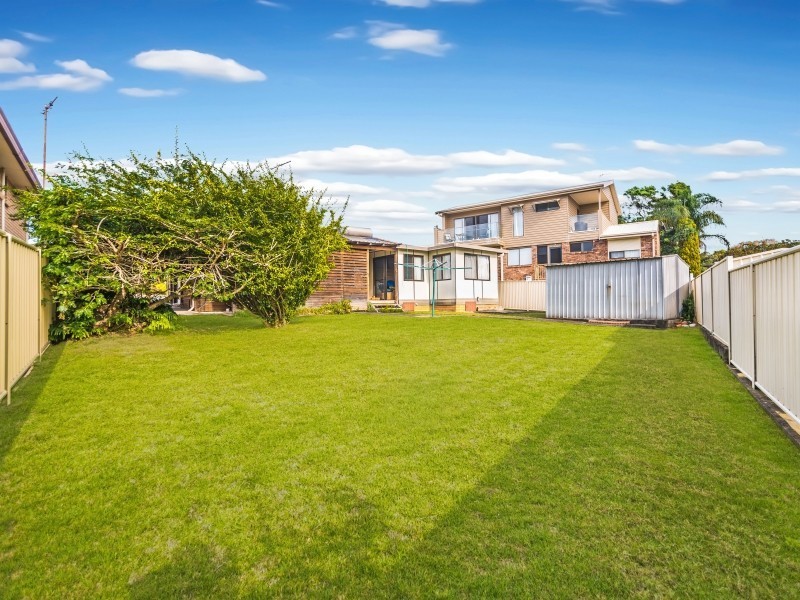 36 Edmund Avenue, Figtree NSW 2525
