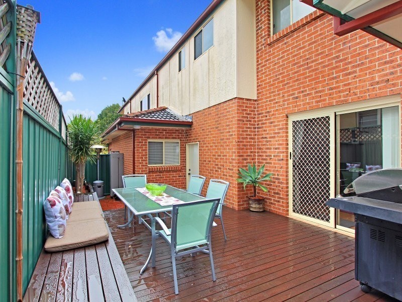Unit 6/35-37 Matthews Street, Wollongong NSW 2500