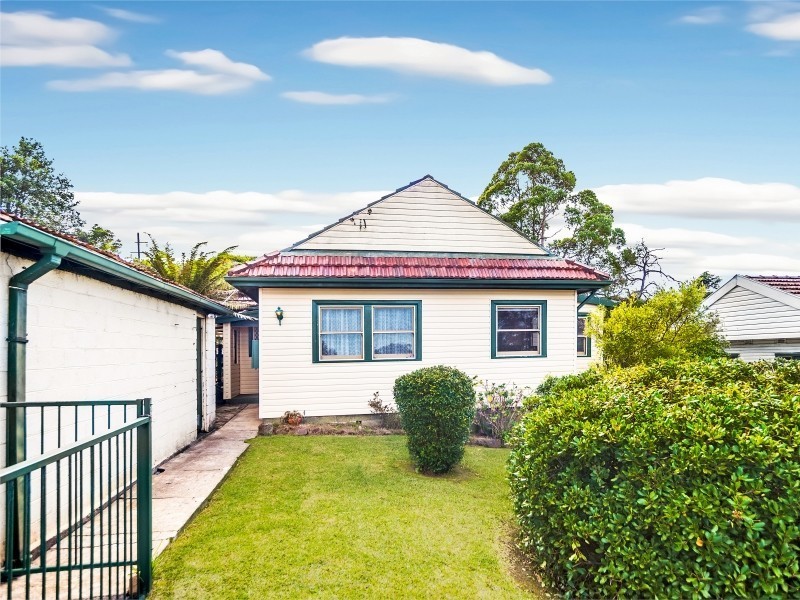 45 Hillcrest Avenue, Woonona NSW 2517