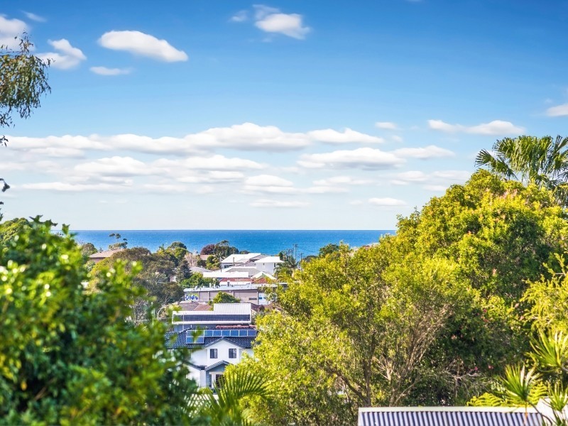 45 Hillcrest Avenue, Woonona NSW 2517