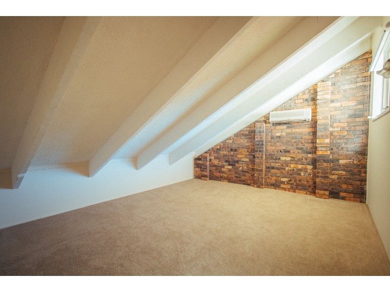 39 McMahon Street, Mount Ousley NSW 2519