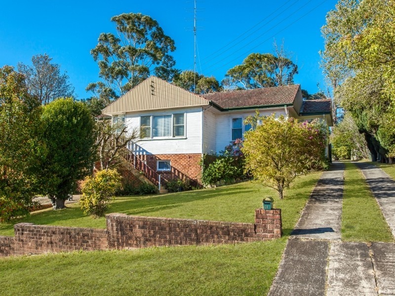 11 Bukari Street, West Wollongong NSW 2500