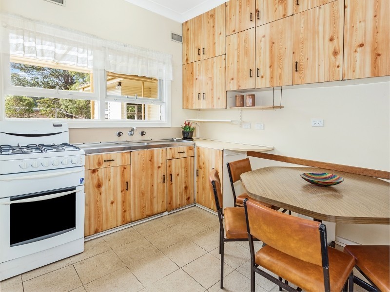 15 Karbo Street, Figtree NSW 2525