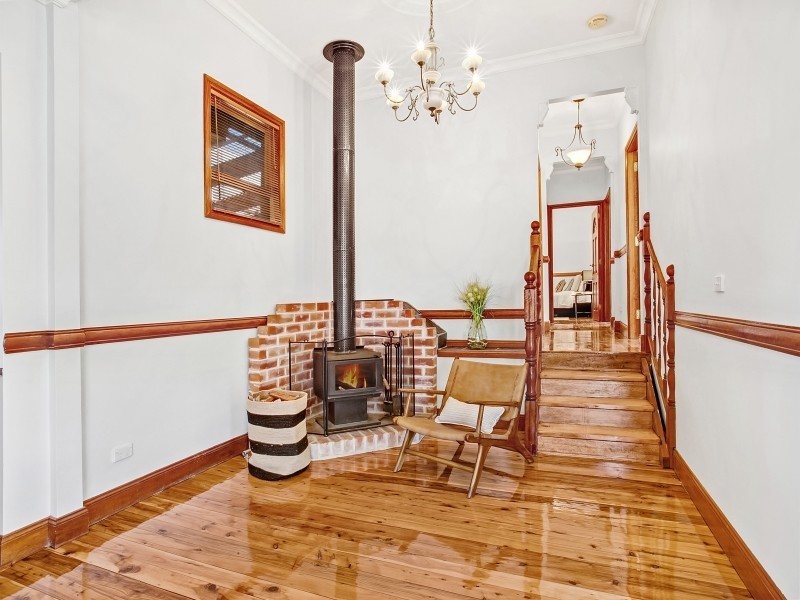 1 Karbo street, Figtree NSW 2525