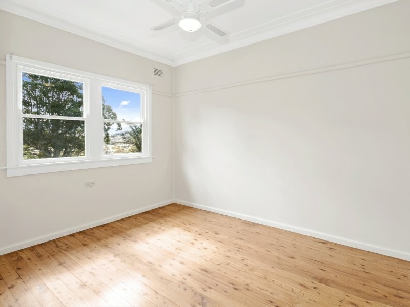 76 Farmborough Road, Unanderra NSW 2526