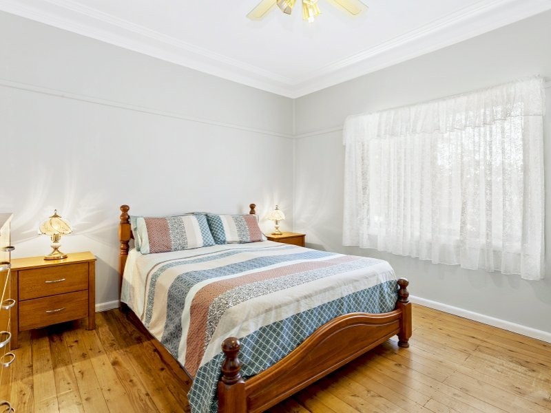 8 Karbo Street, Figtree NSW 2525