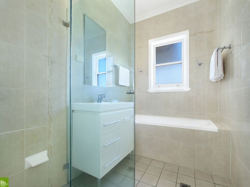 13 Mackie Street, Coniston NSW 2500