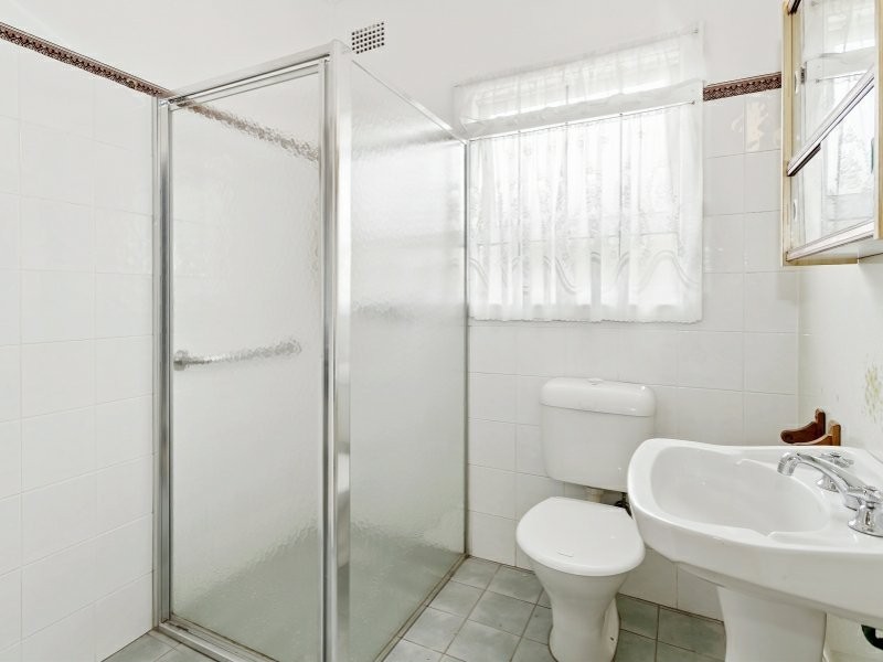 10 Karbo Street, Figtree NSW 2525