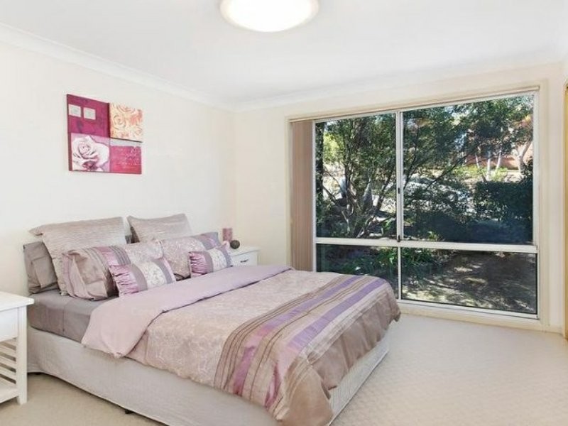 24 Poplar Avenue, Unanderra NSW 2526