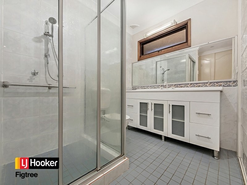 10 Belwarra Avenue, Figtree NSW 2525