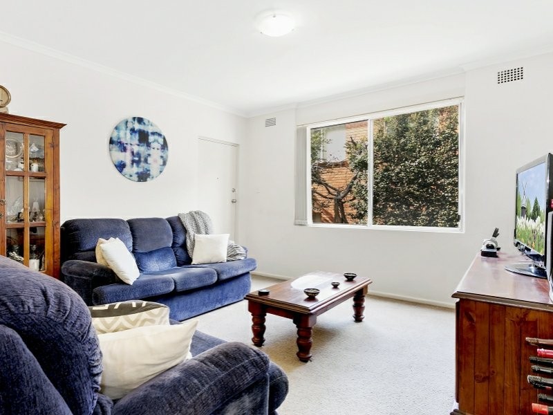 3/5 Kelvin Road, Coniston NSW 2500