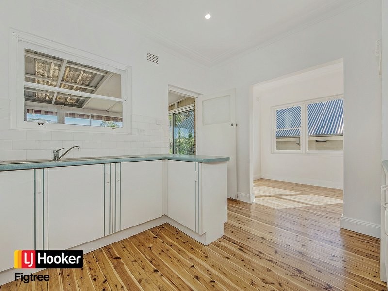 6 St George Avenue, Figtree NSW 2525
