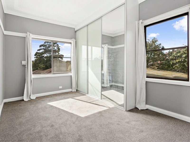 10 Karbo Street, Figtree NSW 2525