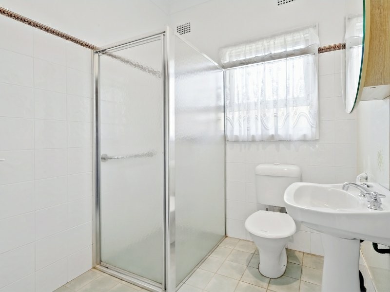 10 Karbo Street, Figtree NSW 2525