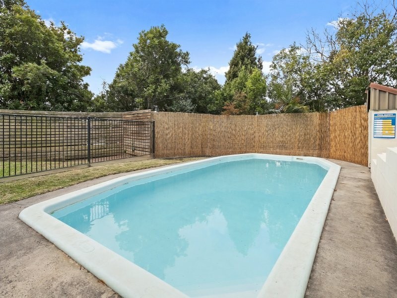 1 St George Avenue, Figtree NSW 2525
