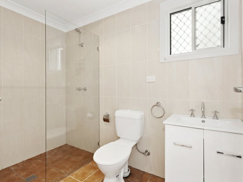 2/14 Arrow Avenue, Figtree NSW 2525