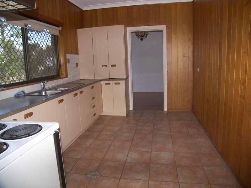 13 St George Avenue, Figtree NSW 2525