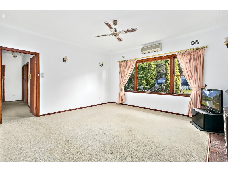 8 Therry Street, West Wollongong NSW 2500