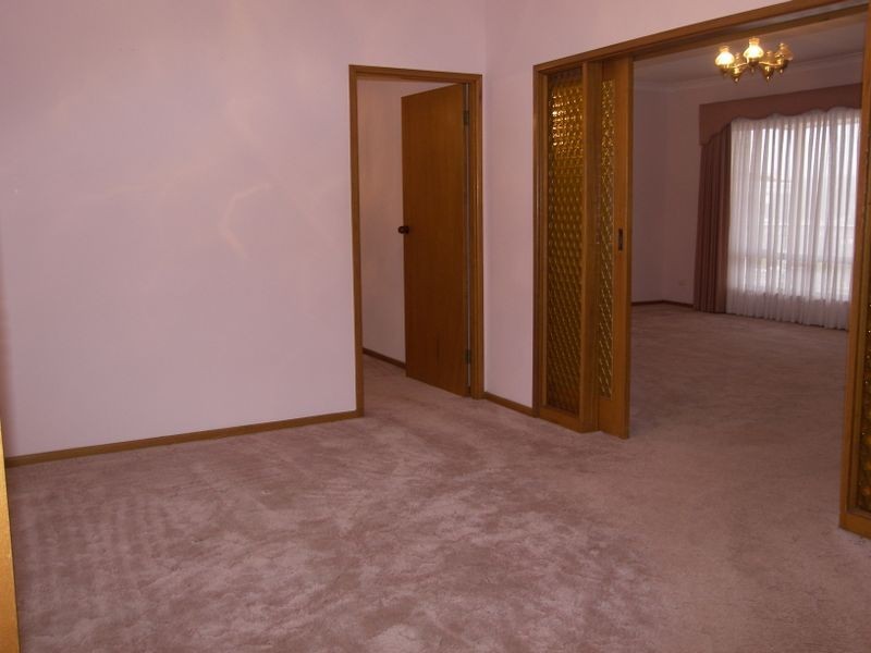 13 White Place, Figtree NSW 2525