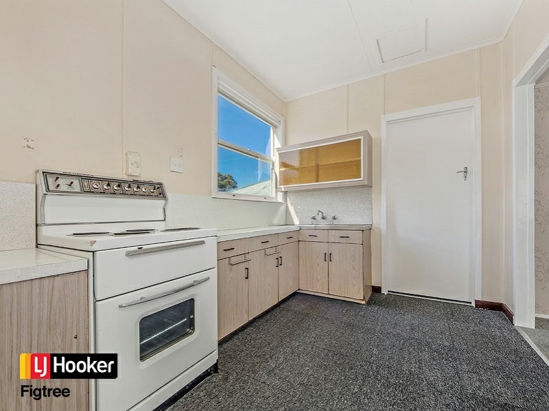 29 Lake Heights Road, Lake Heights NSW 2502