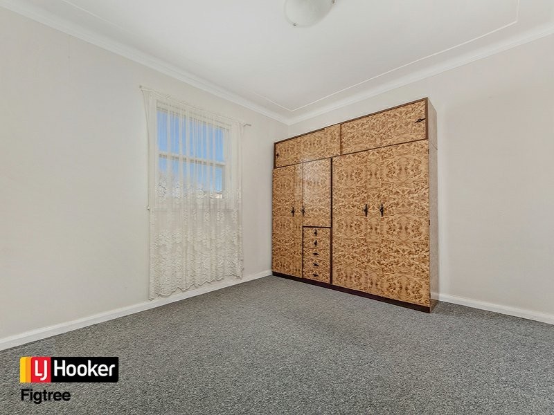 29 Lake Heights Road, Lake Heights NSW 2502