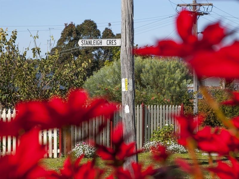 43 Stanleigh Crescent, West Wollongong NSW 2500