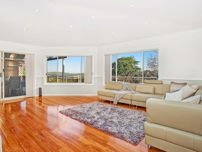 19 Silvertop Parade, Cordeaux Heights NSW 2526