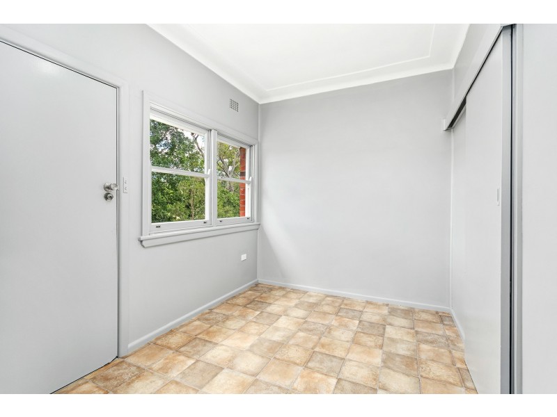 16 Stillness Road, Figtree NSW 2525